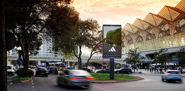Premium LED Sky 8 sqm Pair, Avenida Dom João II (Avenida Aquilino Ribeiro Machado and Avenida de Berlim), Lisbon