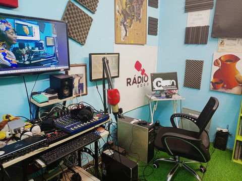 Radio Zango 8000, Luanda logo