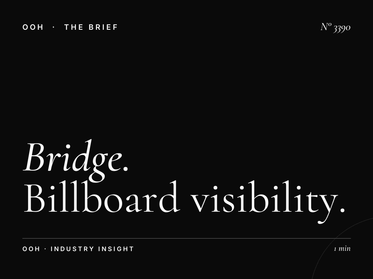 Bridge Banner Impact SZR Internet City: Billboard Visibility