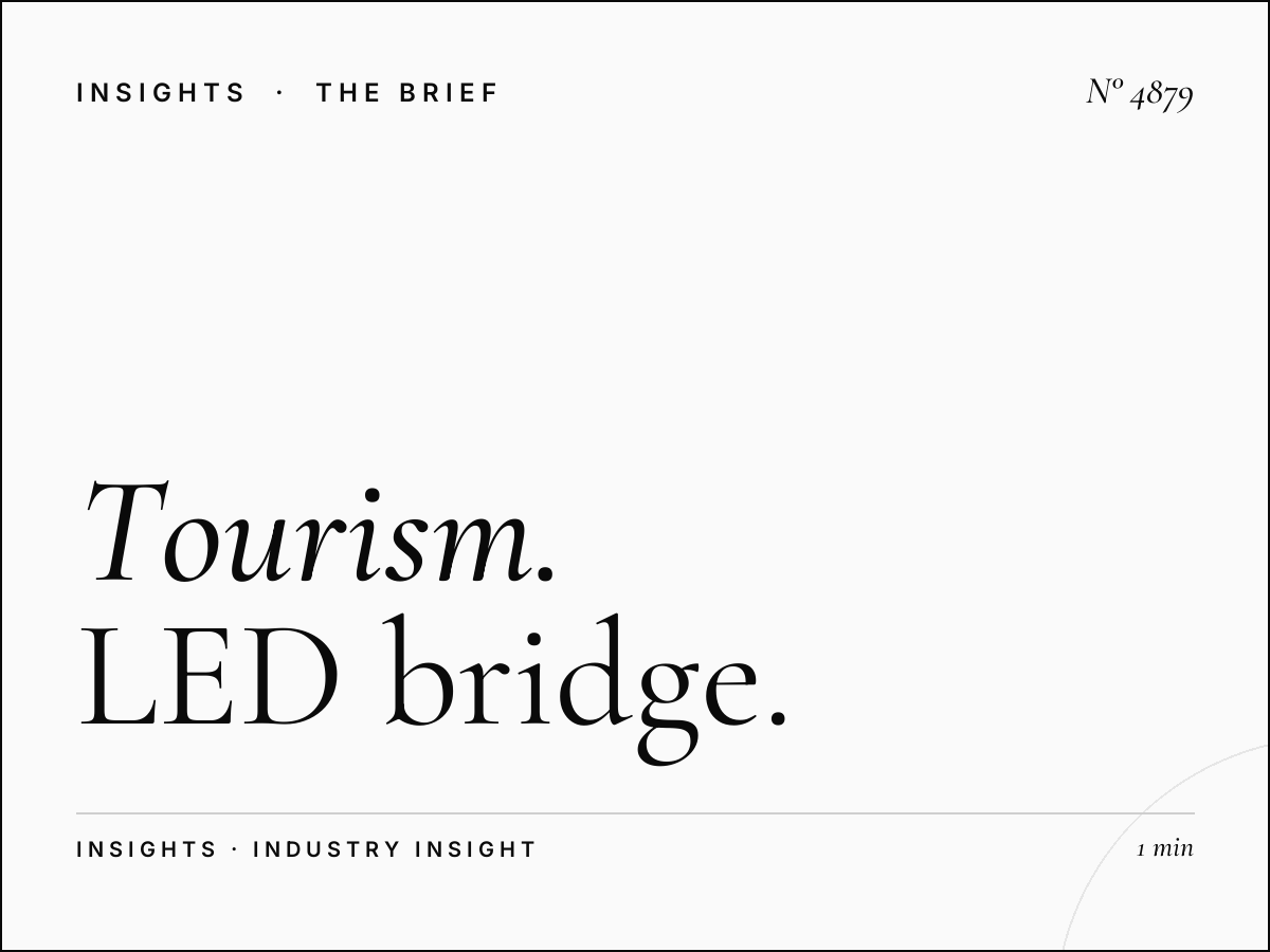 Tourism Al Salam Khaleej: LED Bridge Destination