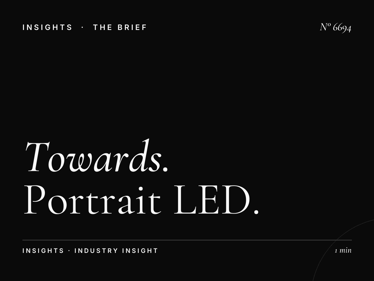 Towards Dubai SZR: Portrait LED Traffic Flow