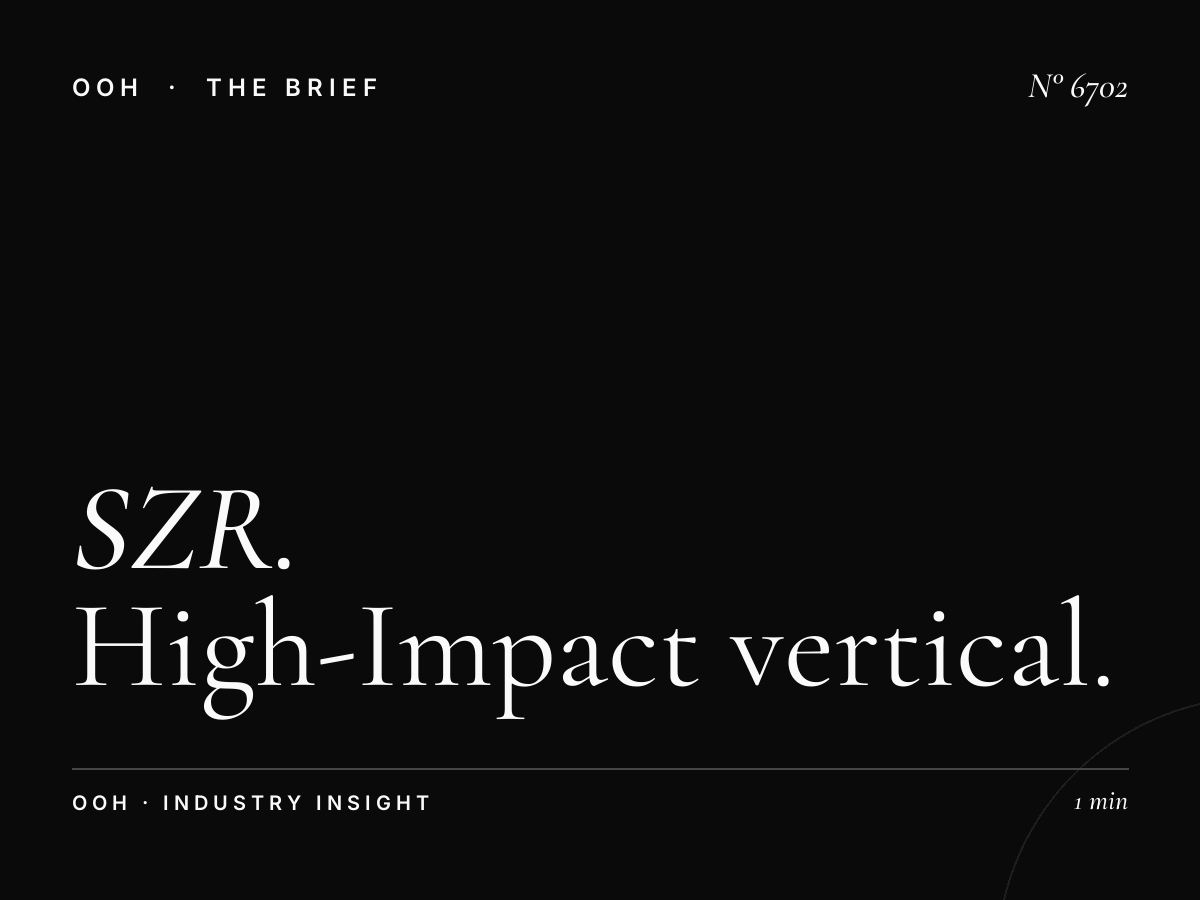 SZR Portrait LED Unipole Visibility: High-Impact Vertical Advertising That Commands Attention