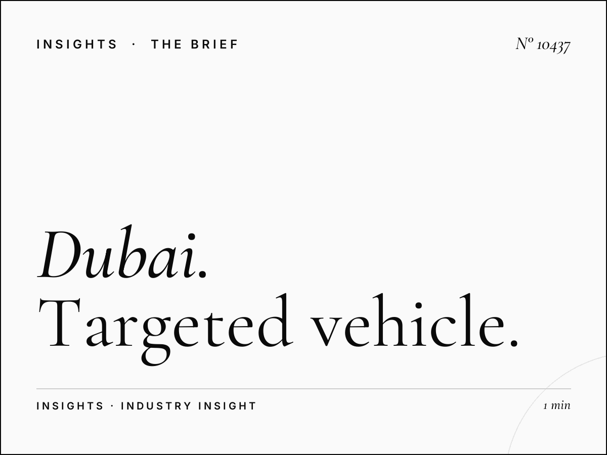 Dubai Taxi Partial Wrap: Targeted Vehicle Coverage
