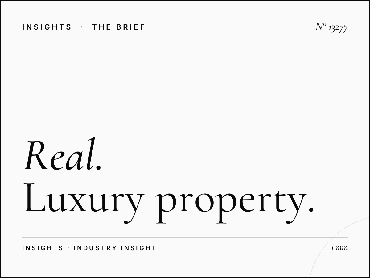 Real Estate Roshana Tahlia Screen: Luxury Property Marketing Meets Premium Digital Displays