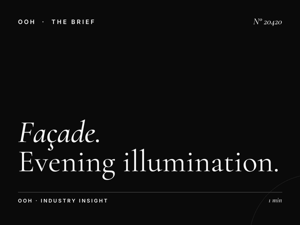 Façade Zerktouni Night: Evening Illumination and the Power of Premium Outdoor Advertising
