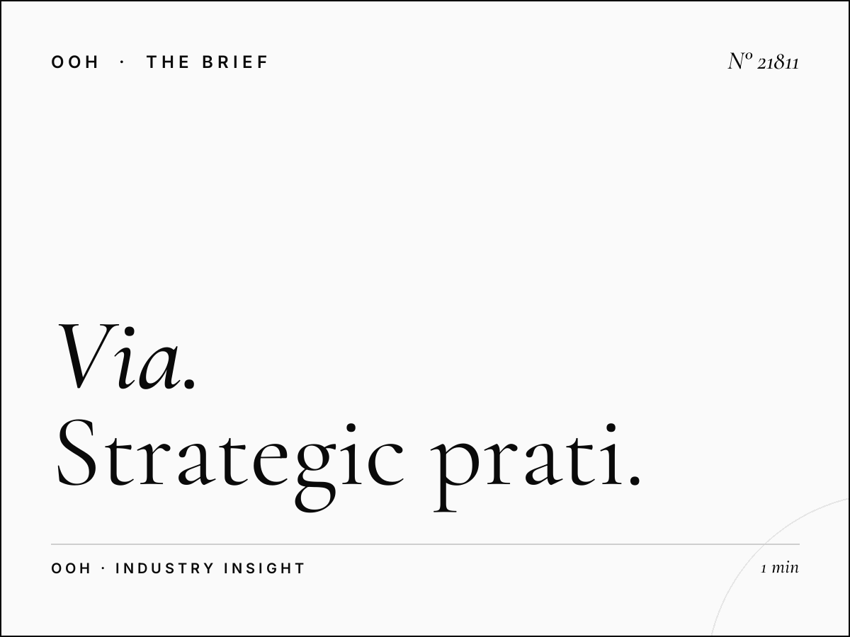 Via Di Rienzo LED Wallbanner Location: Strategic Prati Position