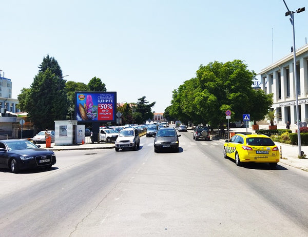 PIZA 4x3 Billboard, Primorski Blvd. / Graf Ignatiev Str. - in front of the, Varna, Bulgaria — image 2