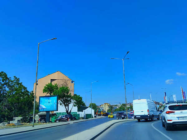 PIZA 4x3 Billboard, Tsar Osvoboditel Blvd., after the crossroad with Vasil Levski, Varna, Bulgaria — image 2
