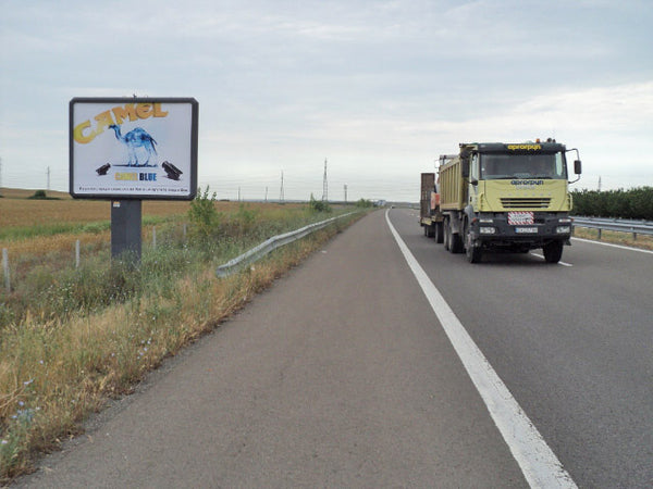 PIZA 4x3 Billboard, Trakia Highway 356 km, Karnobat to Burgas, Bulgaria — image 2