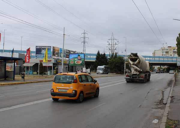 PIZA 4x3 Billboard, Druzhba residential area - Detelina under the overpass for, Sofia, Bulgaria — image 2