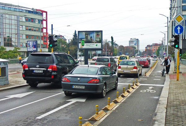 Scroller, Vitosha Blvd. / Bulgaria Blvd. - the bridge, in a separating, Sofia, Bulgaria — image 2