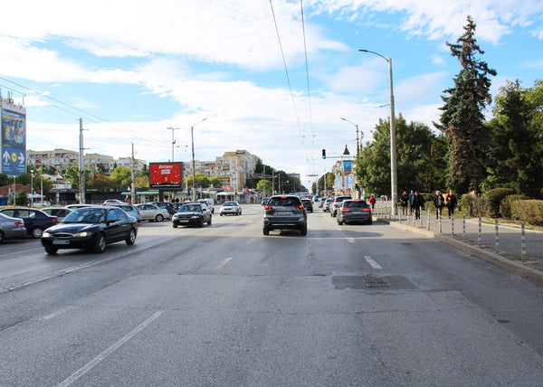 PIZA 4x3 Billboard, Lyulin residential area - J. Nehru Blvd. / Pancho Vladigerov, Sofia, Bulgaria — image 2