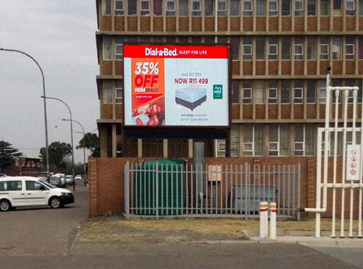 Vuyusile Mini & Du Plooy Street Digital Screen, Bethal