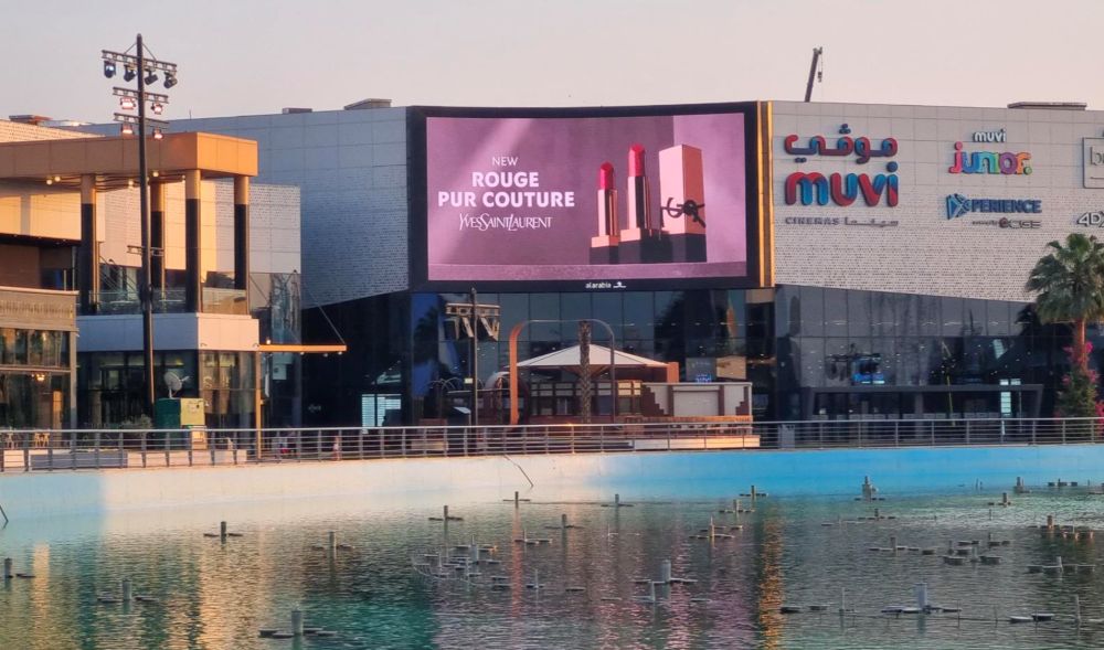 advertise outdoor Boulevard Mall