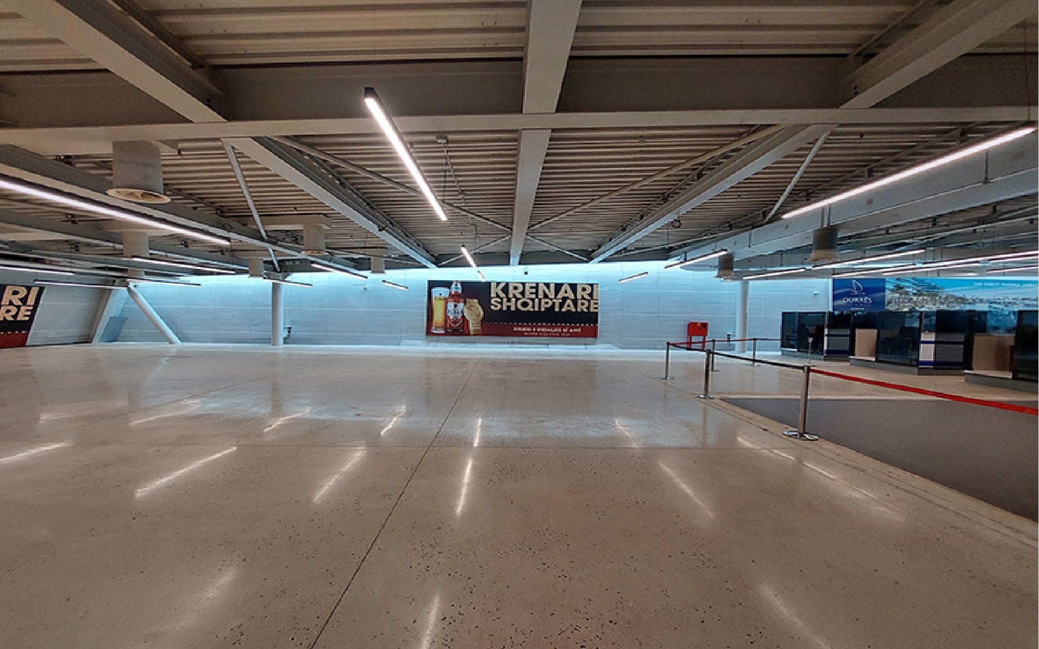 Billboard Zona E Nisjes Perpara Kontrollit Te Pasaportave, Kruje, Albania