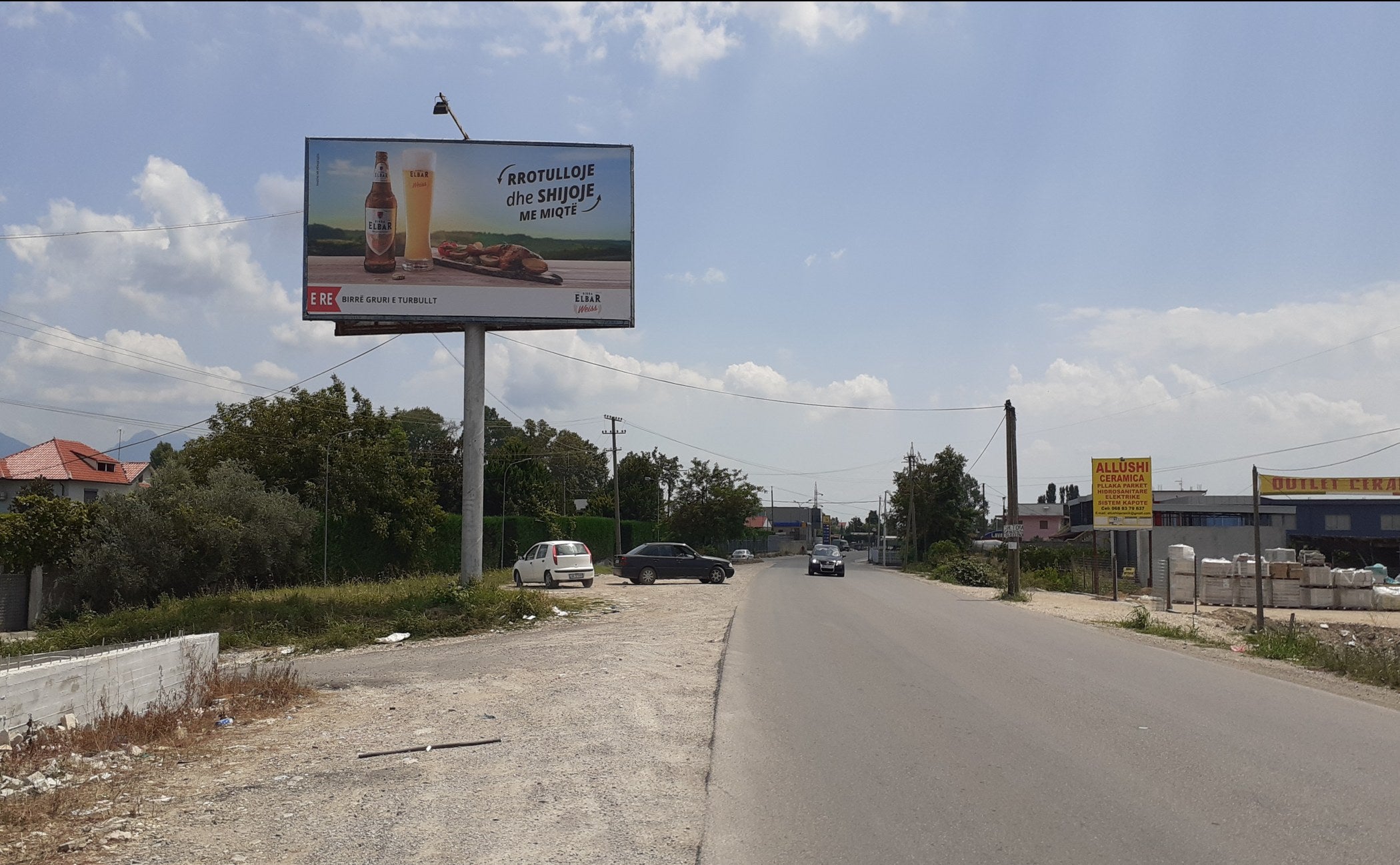 Ground Billboard Kryq. I Autos. Hyrje Fushe Kruje Nga Tirana, Kruje, Albania