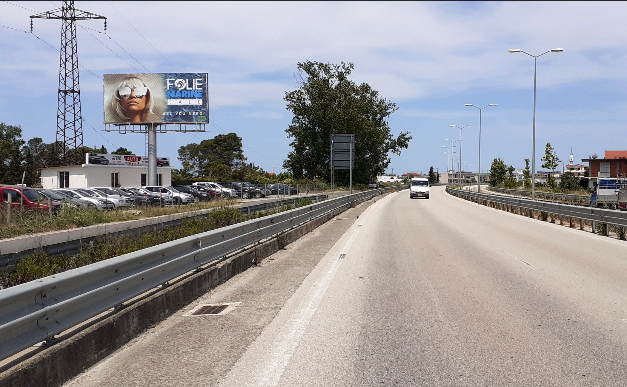 Ground Billboard Autostrada Durres-kavaje Tek Varrezat Kavaje, Kavaje, Albania