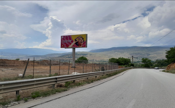 Tabele Me Njetub Autostrada Prrenjas - Qafe Thane Te Cezma, Tirana, Albania