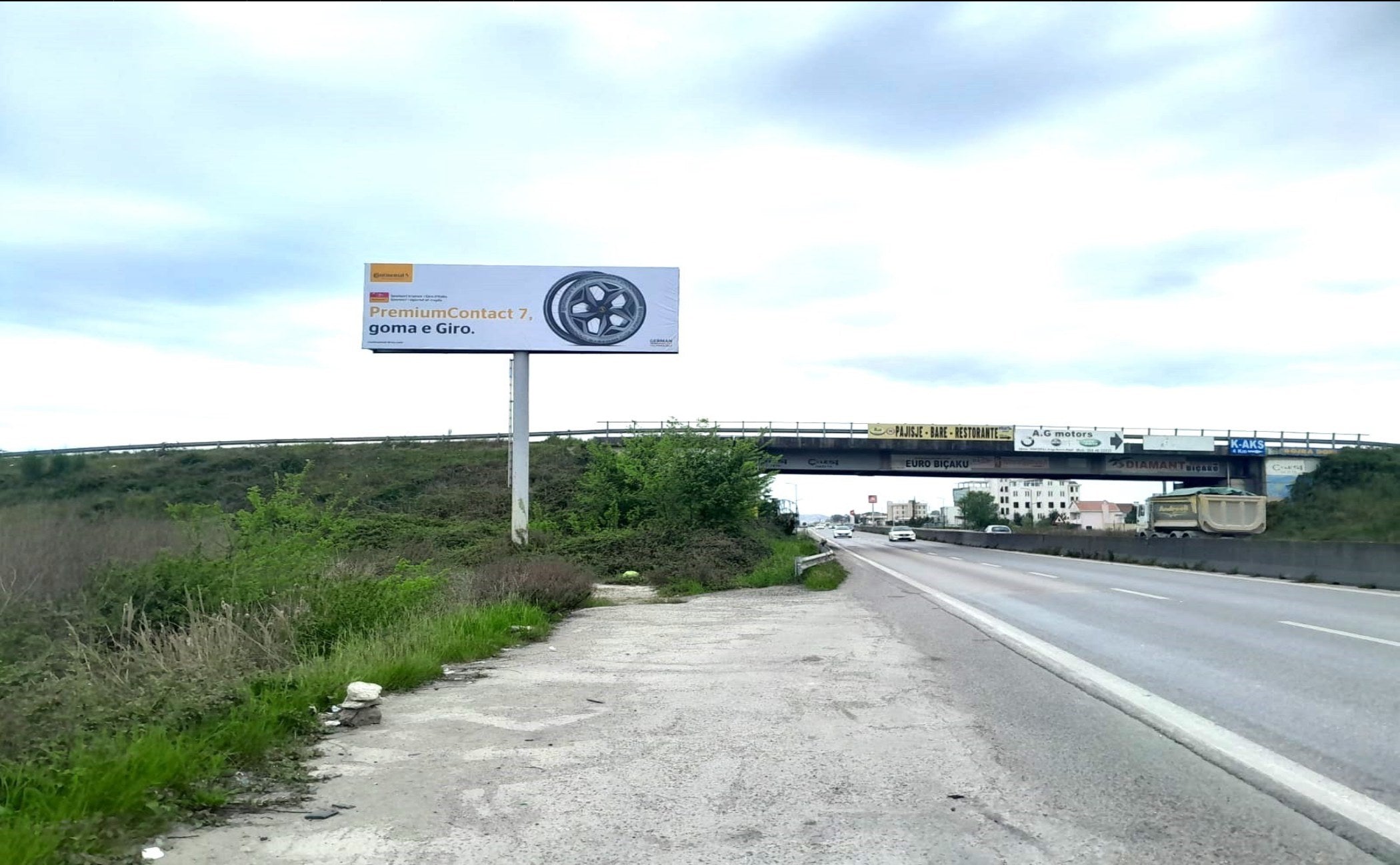 Ground Billboard Auto Tir- Dr Mbikalimi Prane Karbur.eko (e Shtata), Tirana, Albania