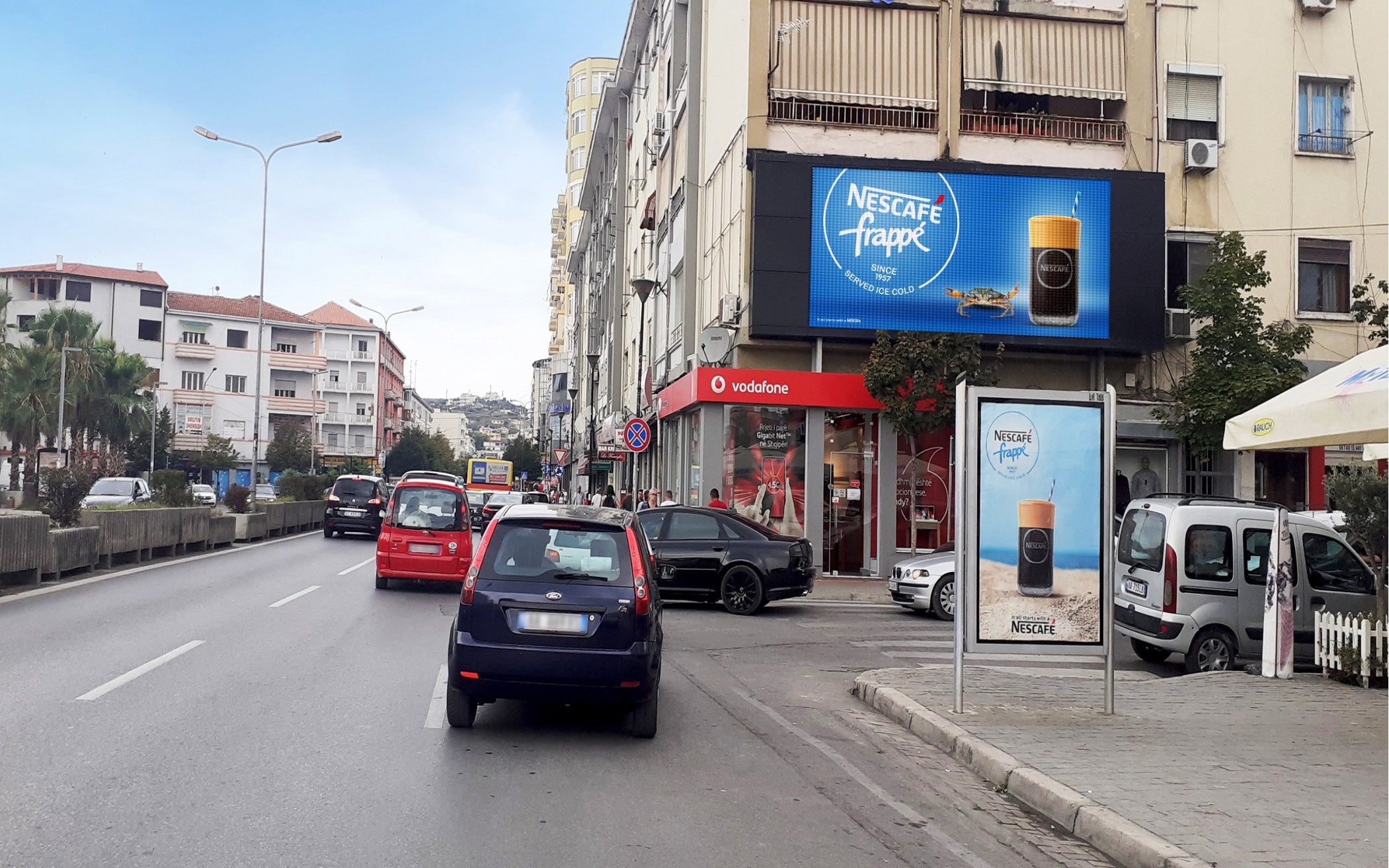 Led ( Spot 15sec / Çdo 3min) Hyrje Durres Perballe Me Stacionin E Trenit, Durres, Albania