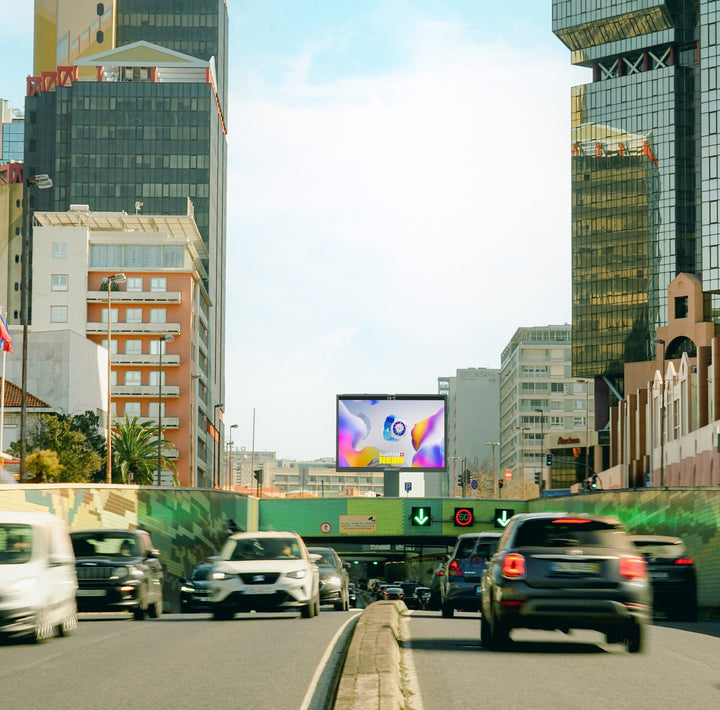 City Land LED 22 sqm Avenida Engenheiro Duarte Pacheco, Lisbon
