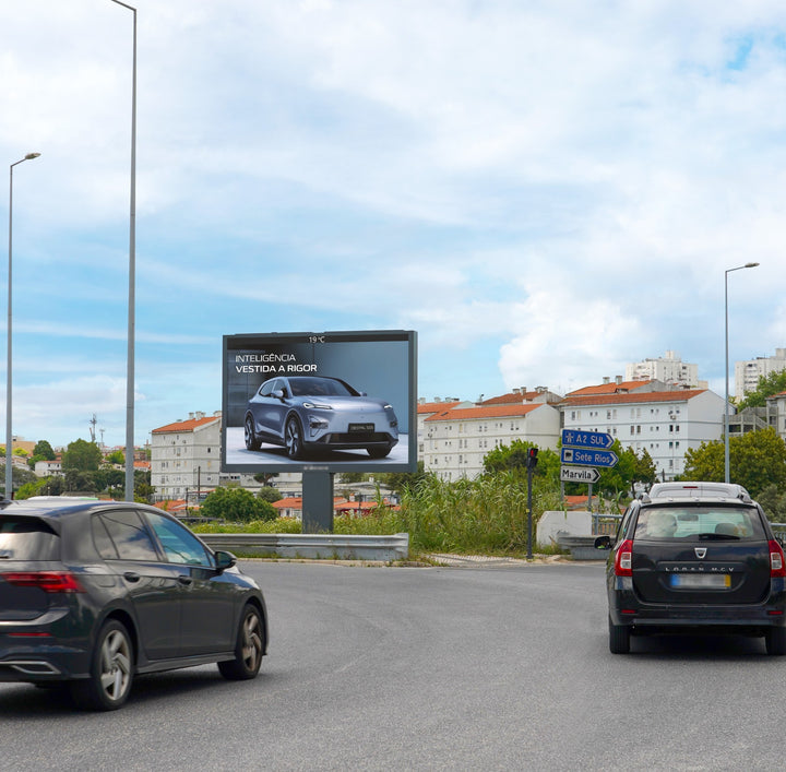 City Land LED 22 sqm Avenida Infante Dom Henrique (Rotunda Marechal António Spínola), Lisbon