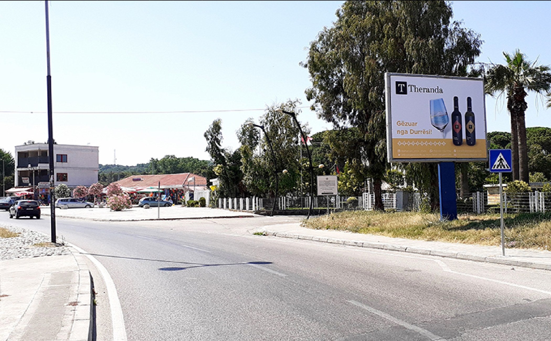 Billboard Para Hyrjes Kavalishences, Durres, Albania