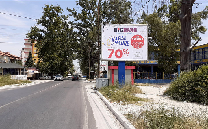 Billboard Dalje Per Vlore Prane Backa Servis, Fier, Albania