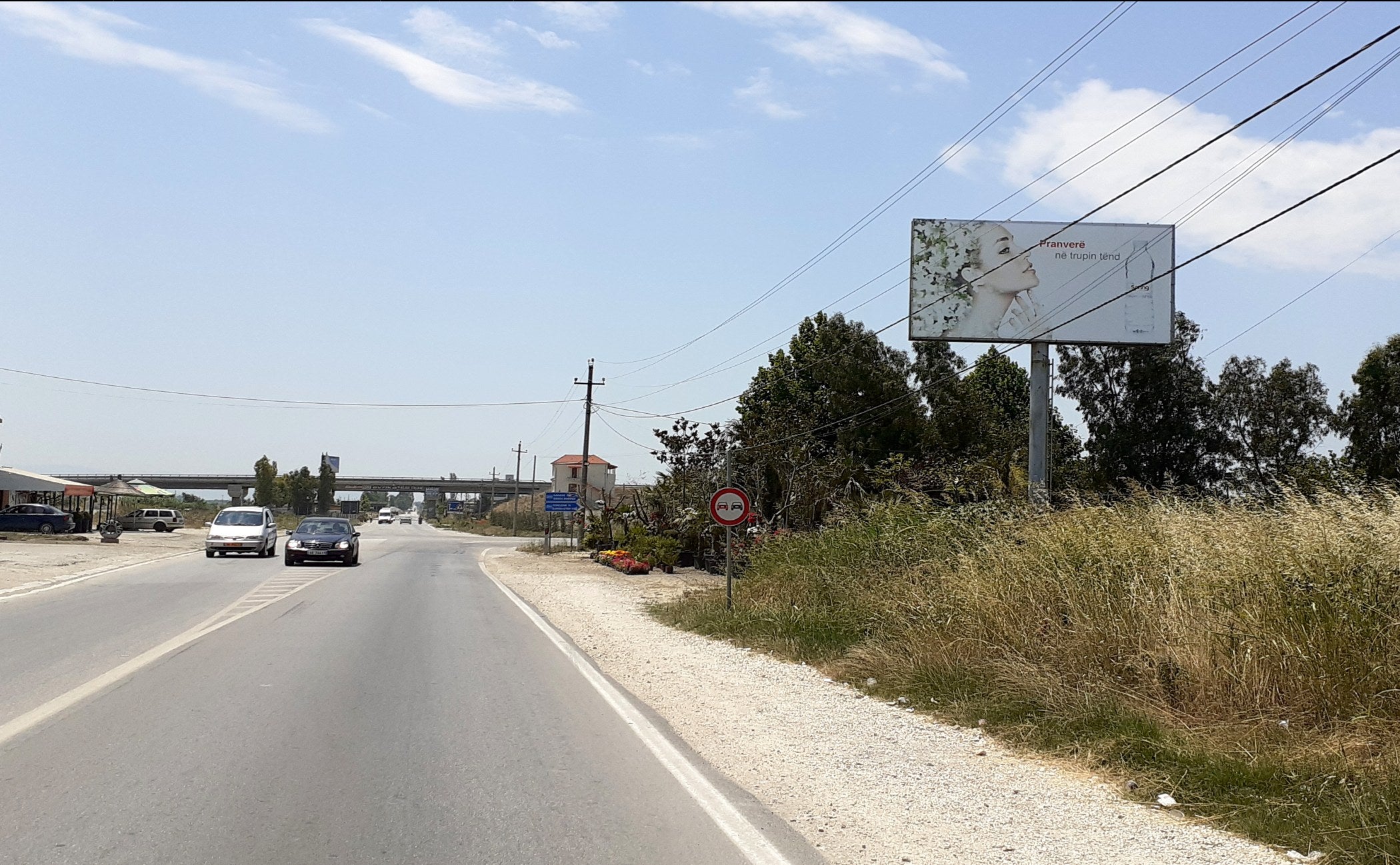 Ground Billboard Rotondo Levan Fier, Fier, Albania