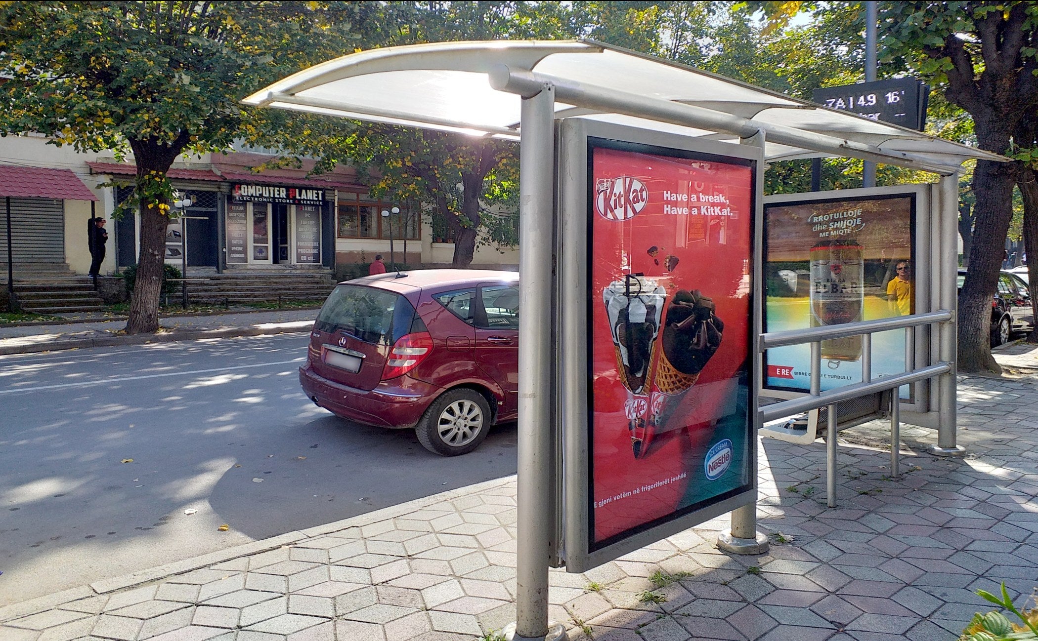Bus Shelter Panel Te Foto Klidi, Korce, Albania