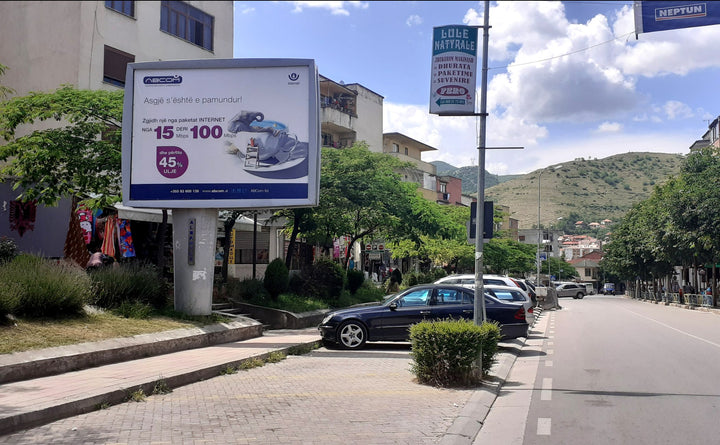 French Billboard Platforma Pazarit, Pogradec, Albania