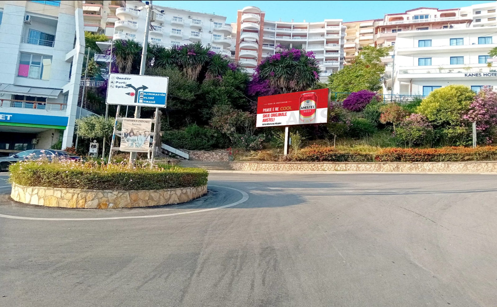 Ekrane Led Rrethrrotullimi Te Rrapi Rruga Per Ksamil, Sarande, Albania