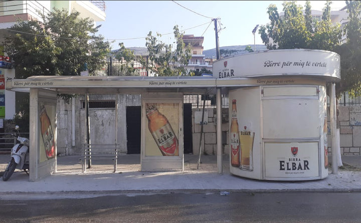 Stacion Me Pike Shitje Shkolla "9 Tetori"., Sarande, Albania