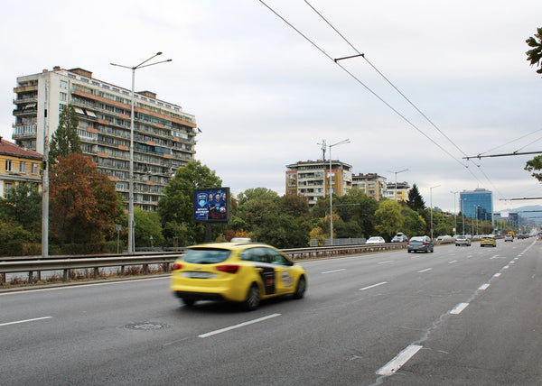 PIZA 4x3 Billboard, Tsarigradsko Shose Blvd. / Al. Zhendov St. - before the, Sofia, Bulgaria — image 2