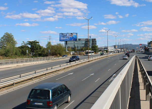 Megaboard 12x5, Okolovrastno Shosse Blvd. - before the roundabout with Cherni, Sofia, Bulgaria — image 2