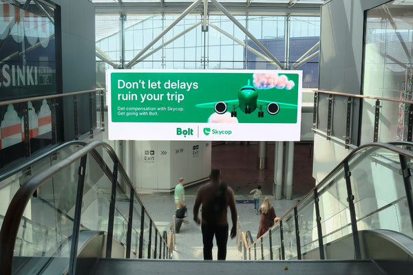 Arrivals Signature Screens Package (5 Screens), Helsinki Airport — image 2