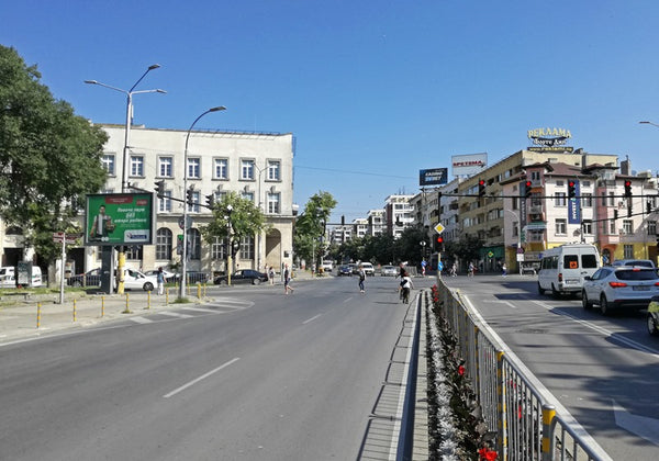 Scroller, Vladislav Varnenchik Blvd. - in front of the Cathedral, Varna, Bulgaria — image 2