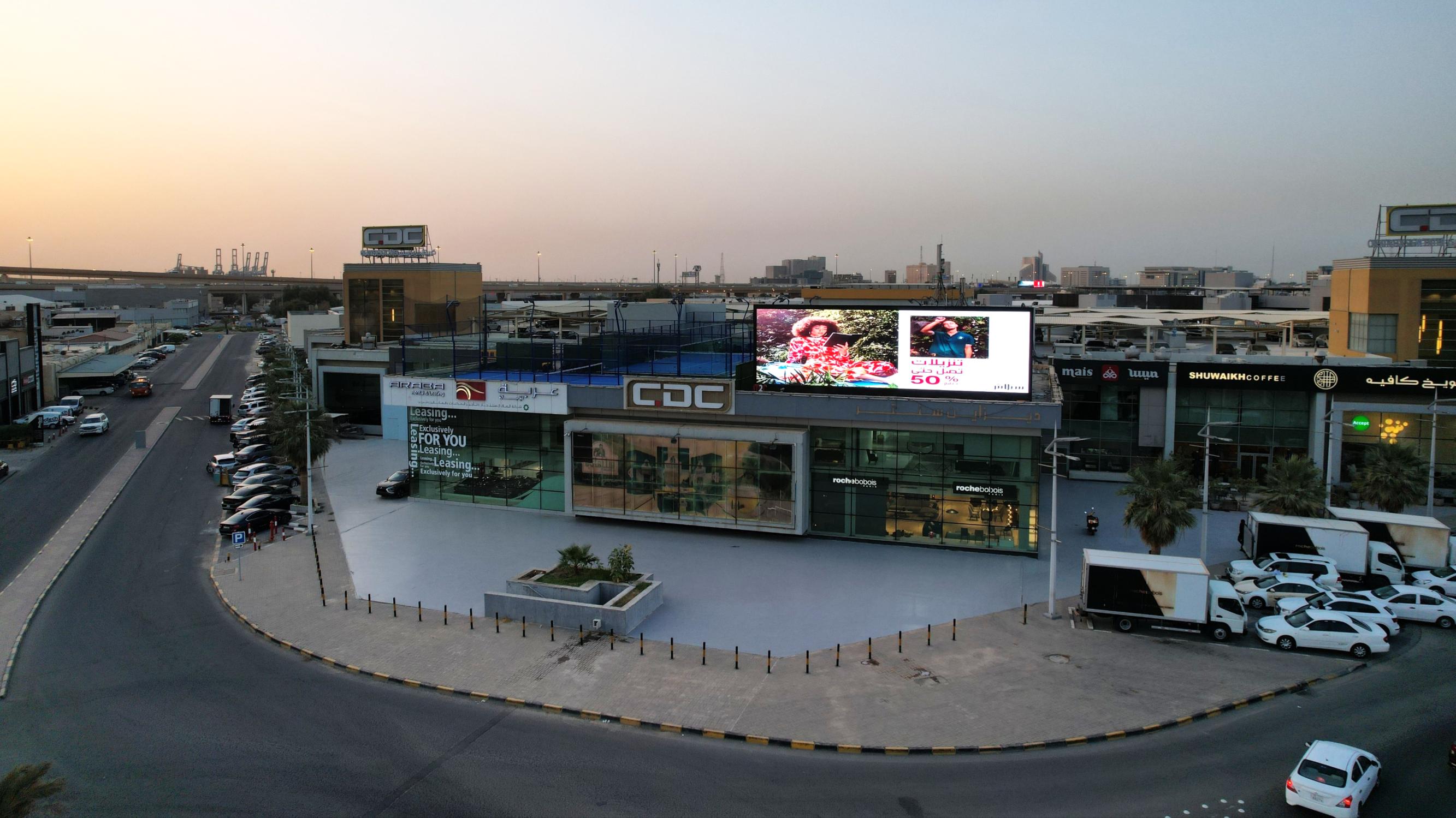 Premium retail digital screen, Marina Crescent, Kuwait (coverage)