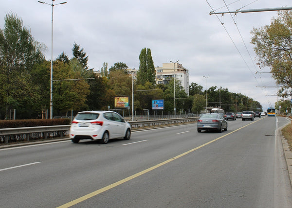 PIZA 4x3 Billboard, Tsarigradsko Shose Blvd. / Al. Zhendov St. - in front of, Sofia, Bulgaria — image 2