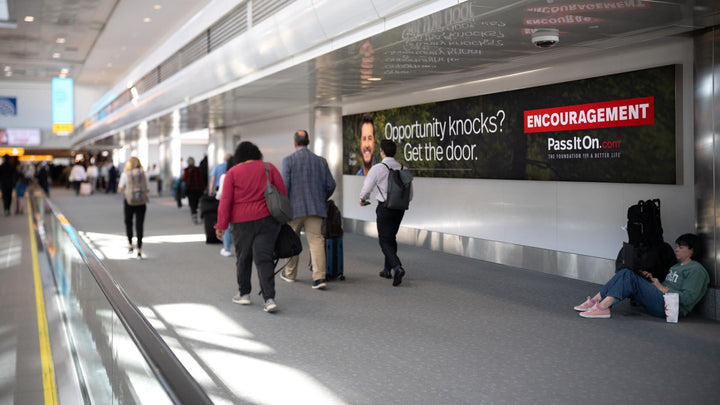 Static Banner (2096), Denver International Airport Concourse B, Denver