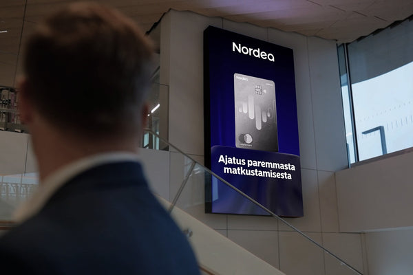 Departure Hall Entrance Portrait Screen, Helsinki Airport — image 3