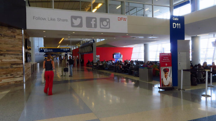 Overhead Soffit Banner (4711), DFW Airport Terminal D, Dallas