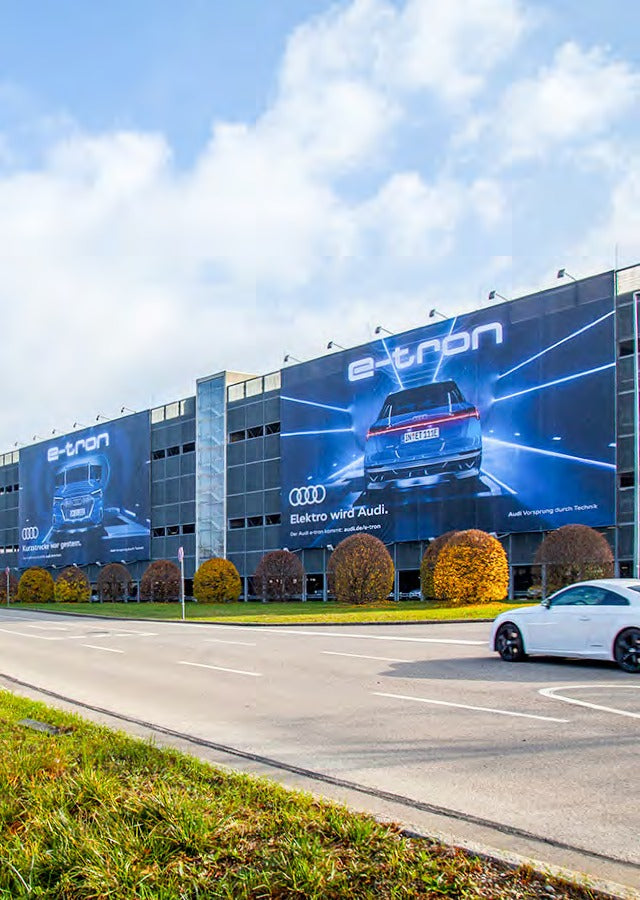 Giant Posters, Car Park P90 on the Central Access Road, Munich Airport