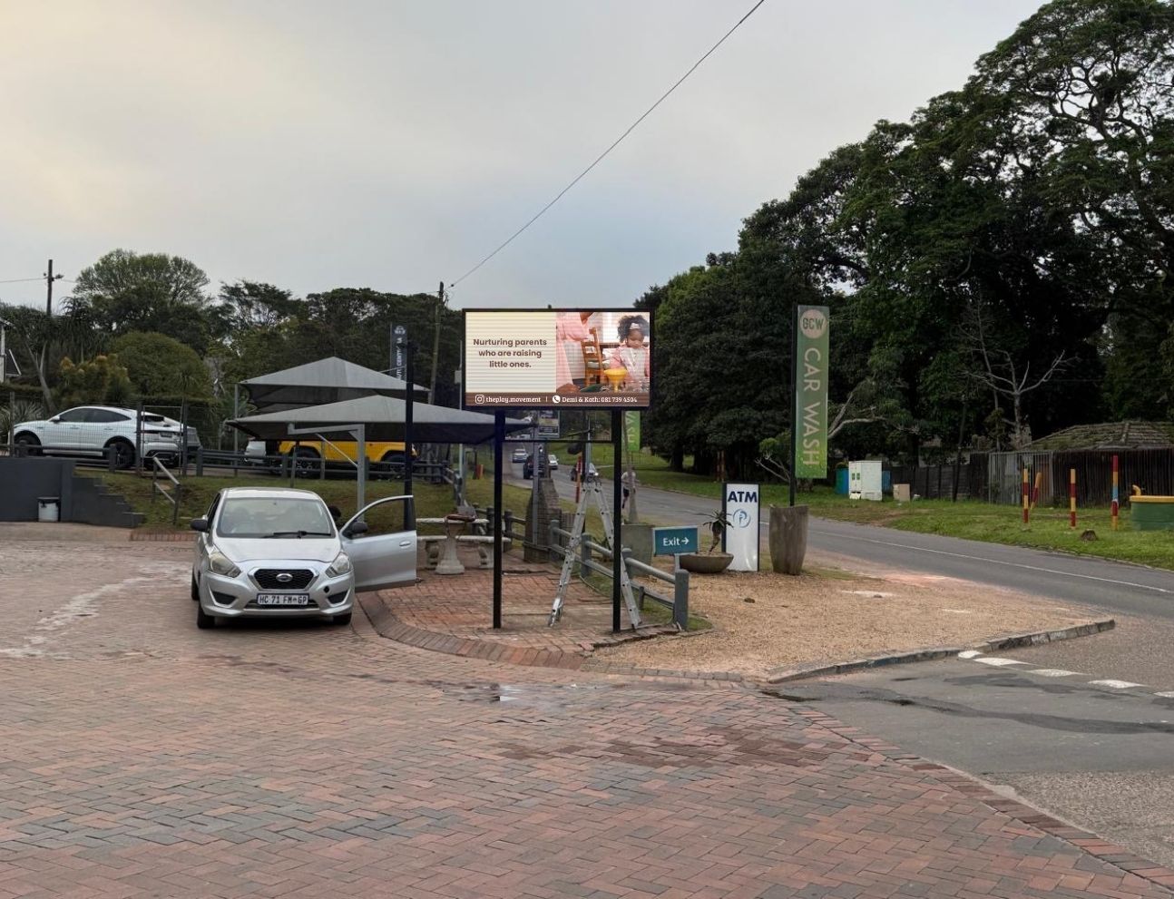 Roadside LED screen at the Gillitts forecourt, Old Main Road, Clifton Park