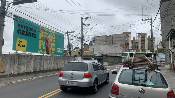 Billboard (OOH), Av. Benjamin Harris Hannicutt 683 (Rua Lions), Guarulhos, Brazil — image 2