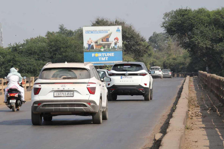Hoarding (OOH), City Entry, Kharun Nadi Bridge, Raipur, India