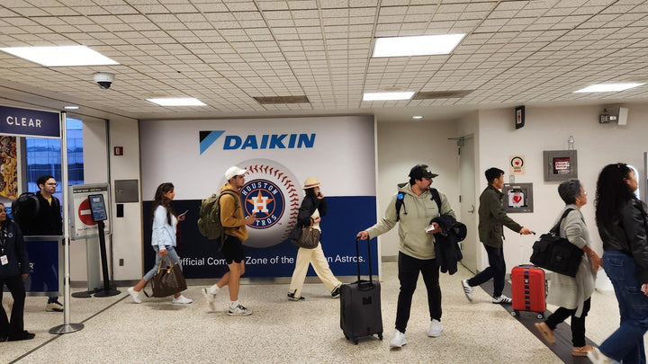 Static Banner (2704), Houston Bush Intercontinental Airport Terminal A, Houston