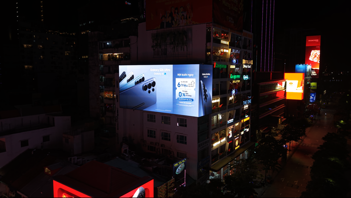 LED Screen, 44 Nguyễn Huệ (walking street Nguyễn Huệ), Ho Chi Minh City
