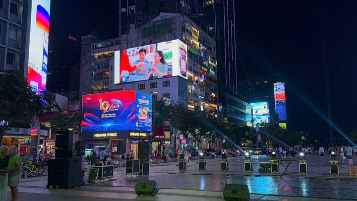 LED Screen, 52 NGUYỄN HUỆ (walking street NGUYỄN HUỆ), district 1, Ho Chi Minh City