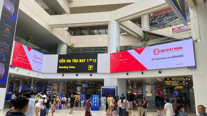 LED Screen, Above the door security screening VIP passengers, adjacent to wing B, terminal T1, Hanoi